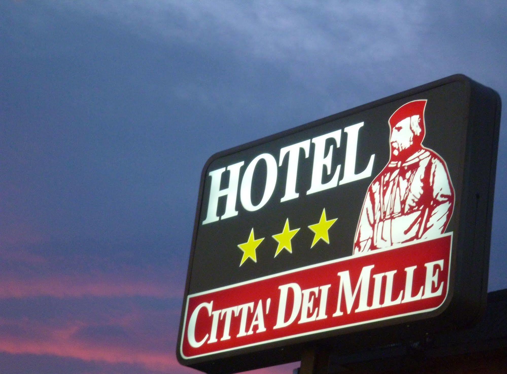 Hotel Città Dei Mille Bergamo Esterno foto